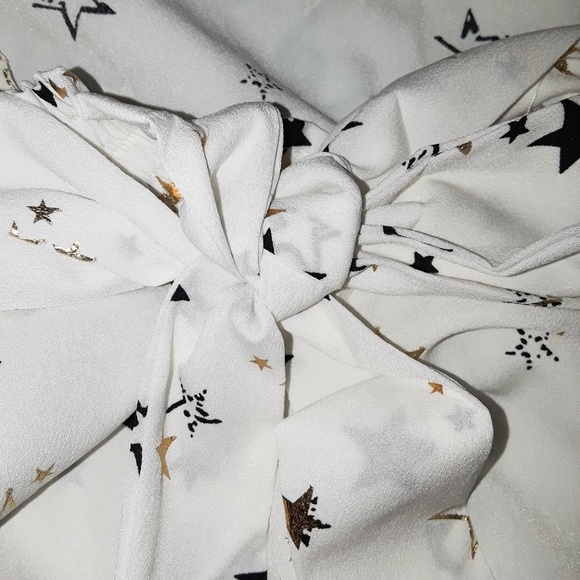 White Gold Metallic Star Print Off Shoulder Top - Picture 8 of 8